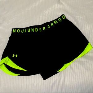 NWT Under Armour Play Up Shorts - Women’s Size L